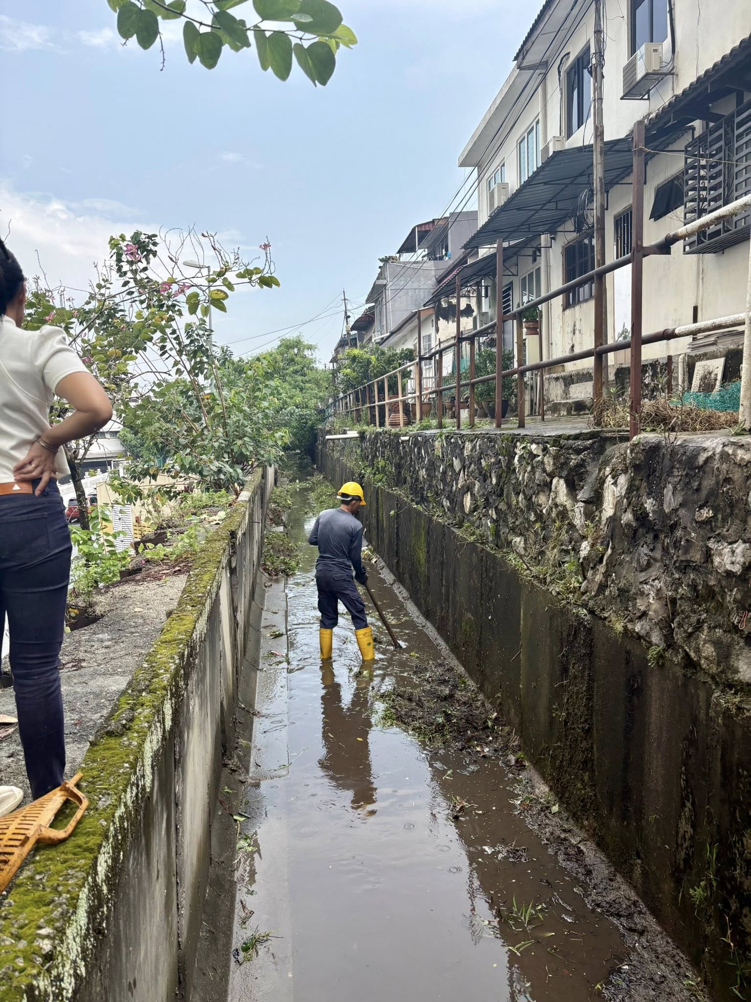 Pembersihan Monsun Drain